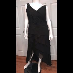 Stunning Long Gown Size 16 by IziDress